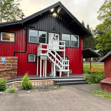Froggy Goggle Barn Apartment Marathon Exterior foto